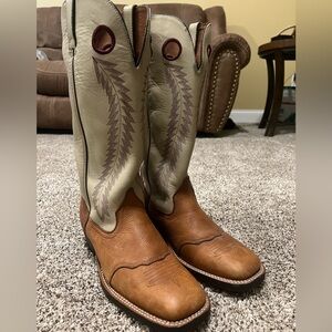 Men's Tan and Cream Western Boots